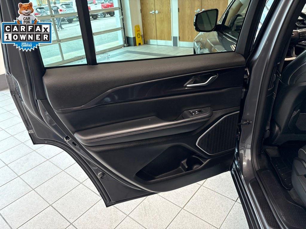 2021 Jeep Grand Cherokee L Altitude