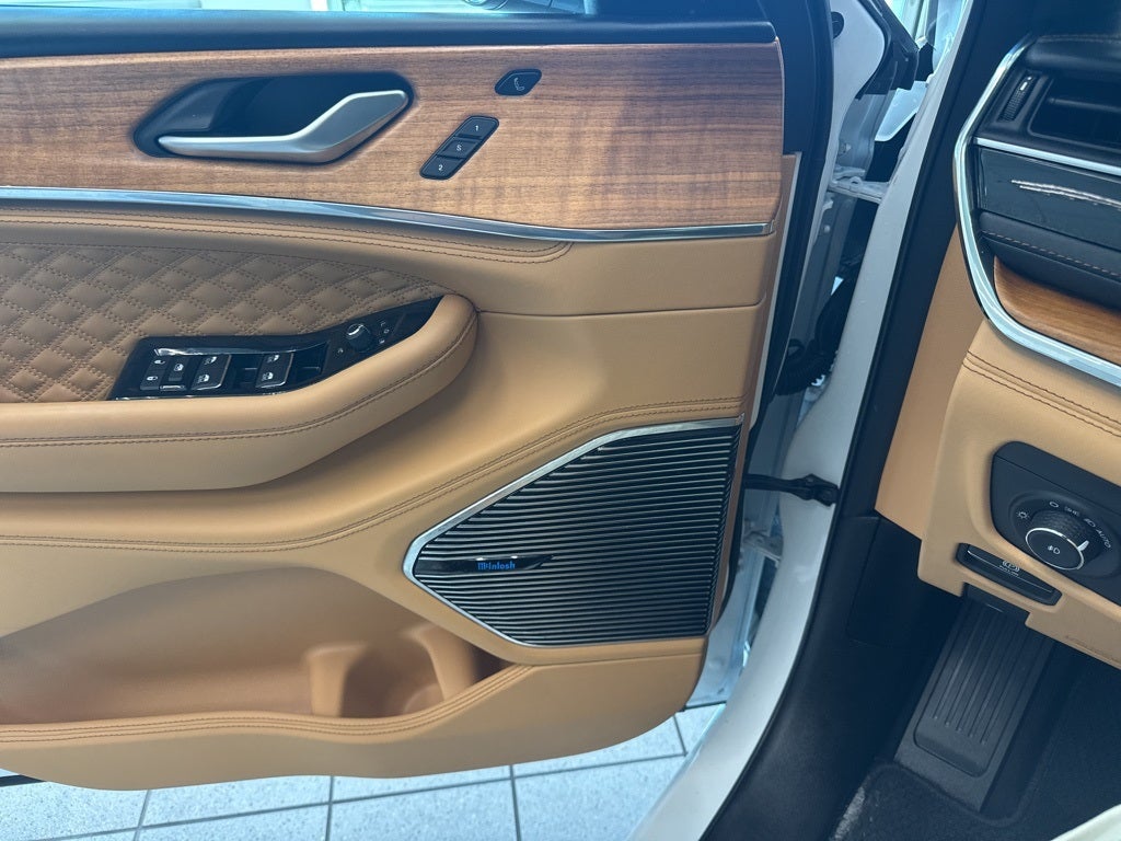 2024 Jeep Grand Cherokee L Summit