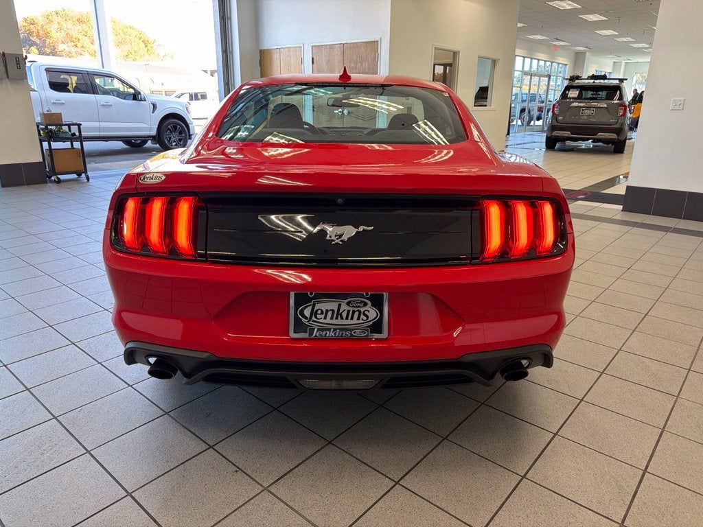 2020 Ford Mustang EcoBoost