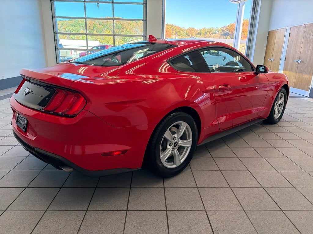 2020 Ford Mustang EcoBoost