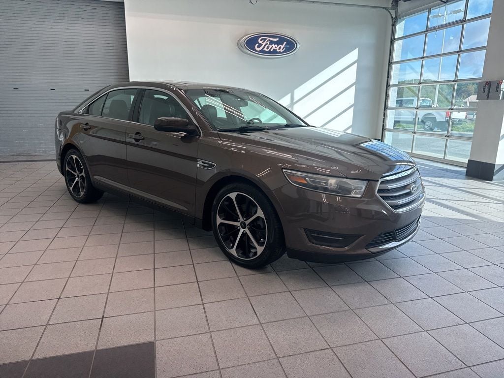 2015 Ford Taurus SEL