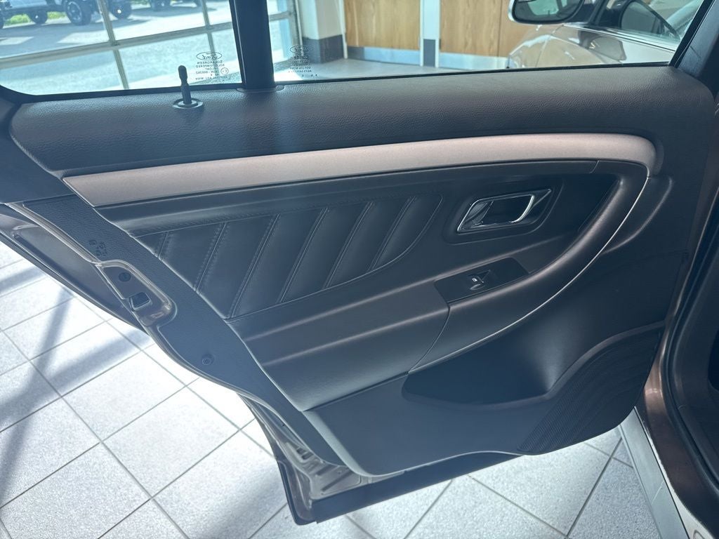 2015 Ford Taurus SEL