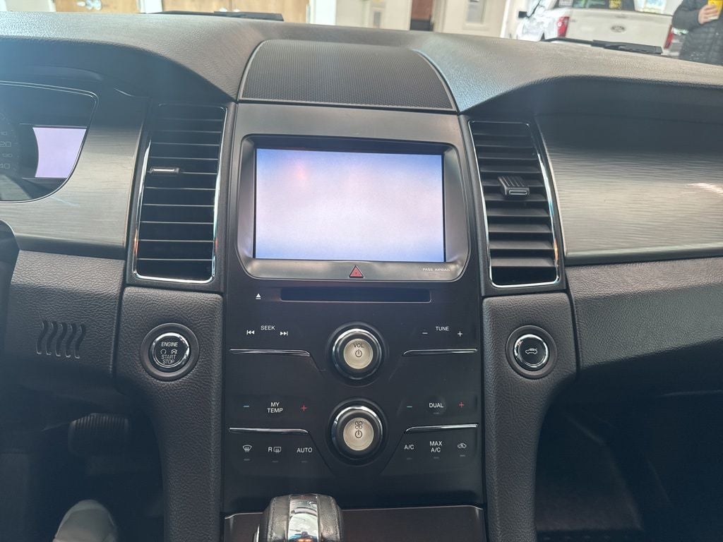 2015 Ford Taurus SEL