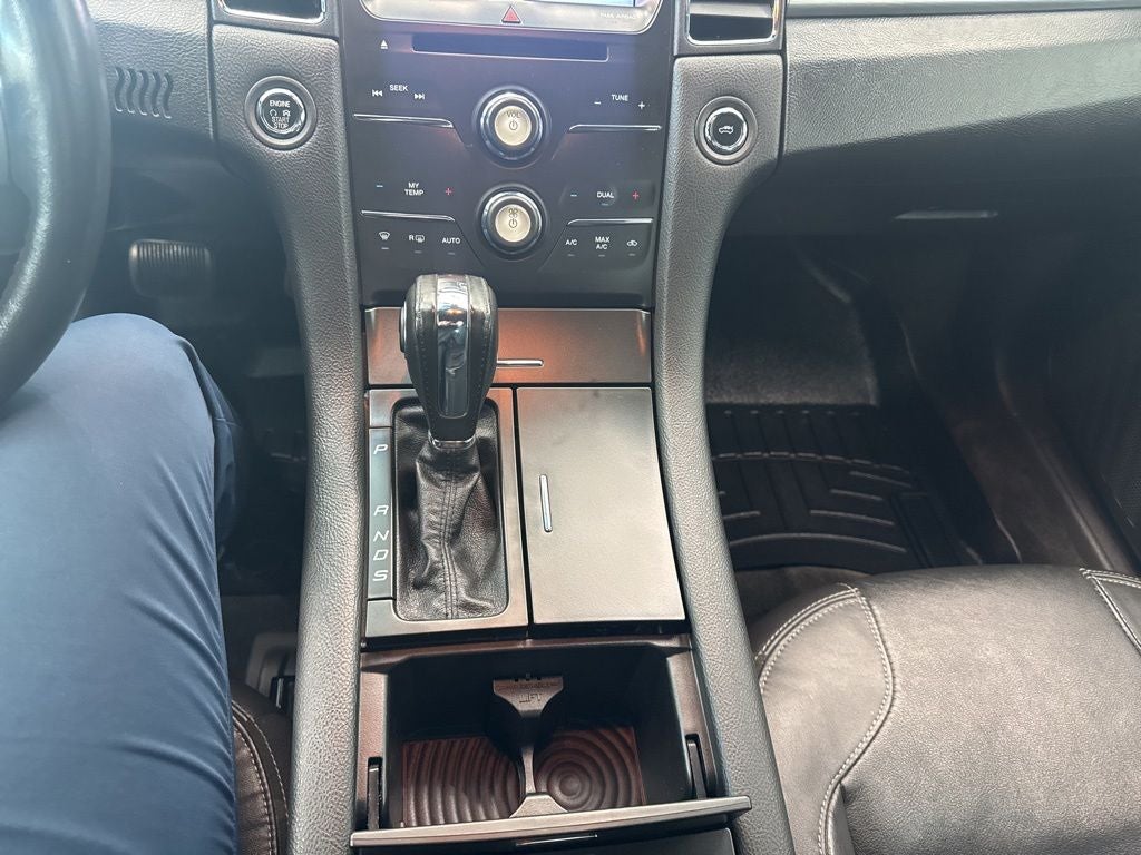 2015 Ford Taurus SEL