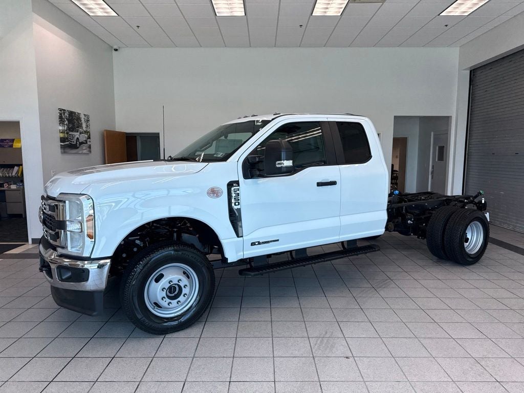 2026 Ford F-350SD XL DRW