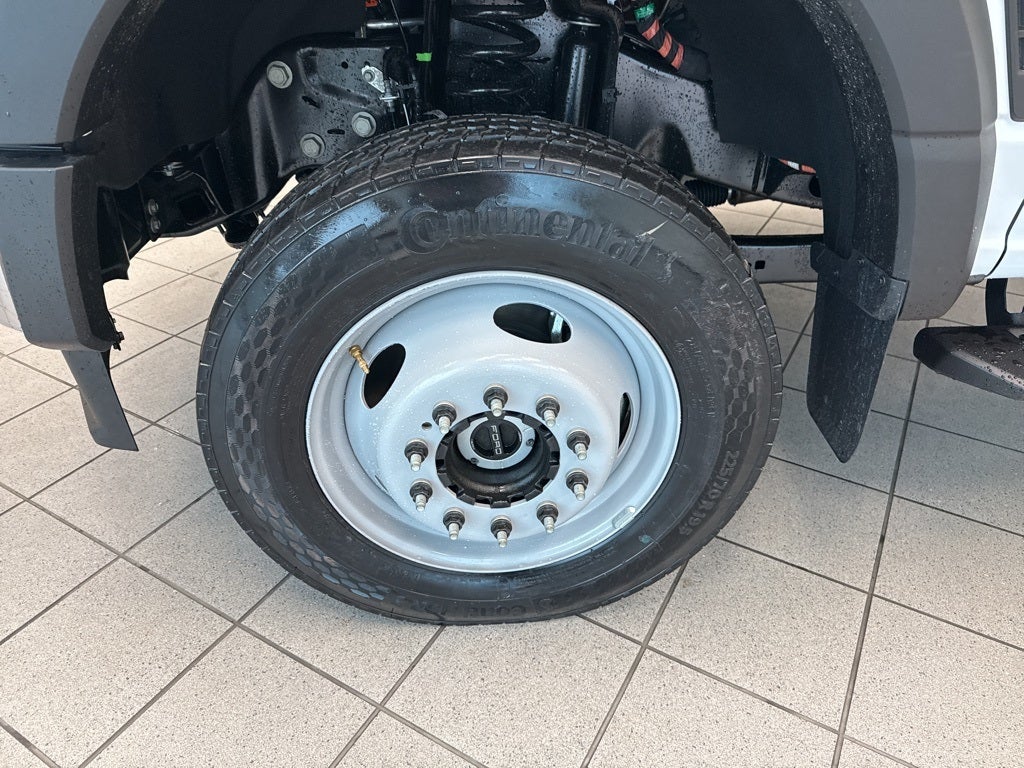 2026 Ford F-550SD DRW