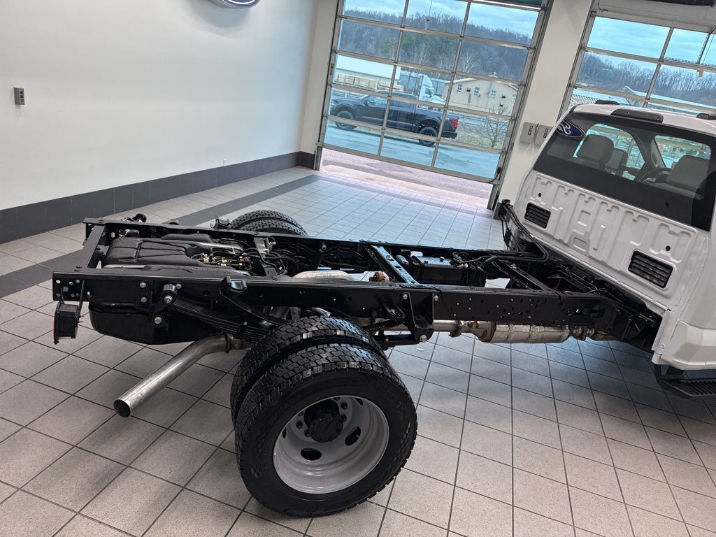 2026 Ford F-550SD DRW