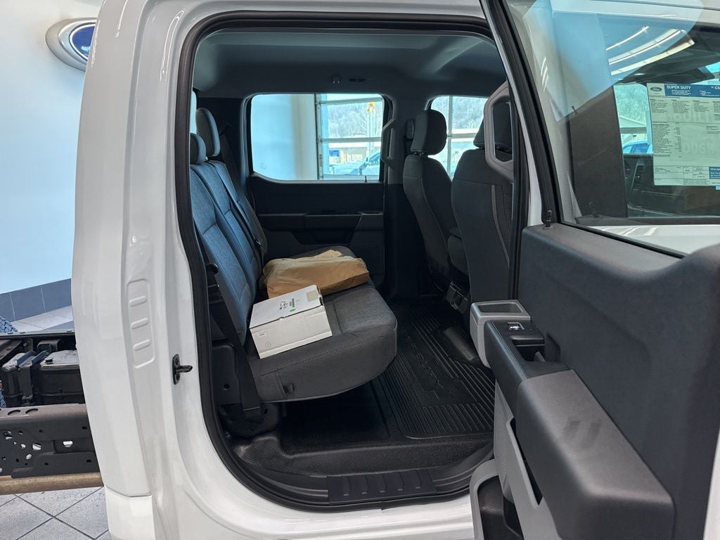 2026 Ford F-550SD XL DRW