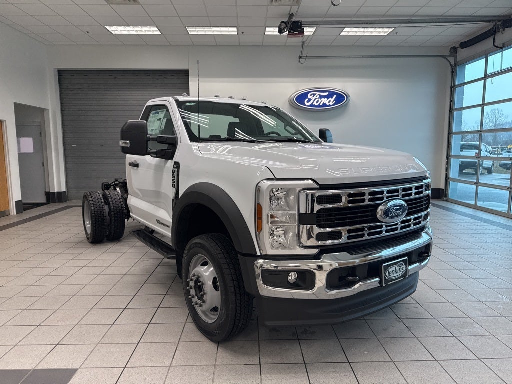 2026 Ford F-550SD DRW