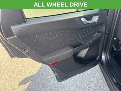 2020 Ford Escape SE