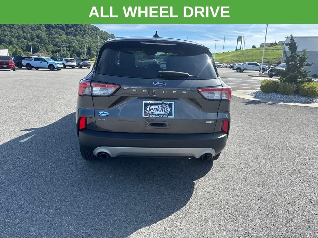 2020 Ford Escape SE