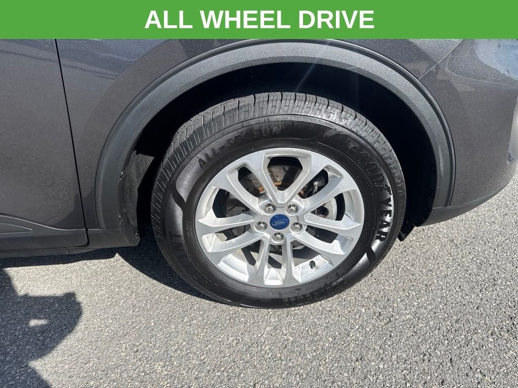 2020 Ford Escape SE