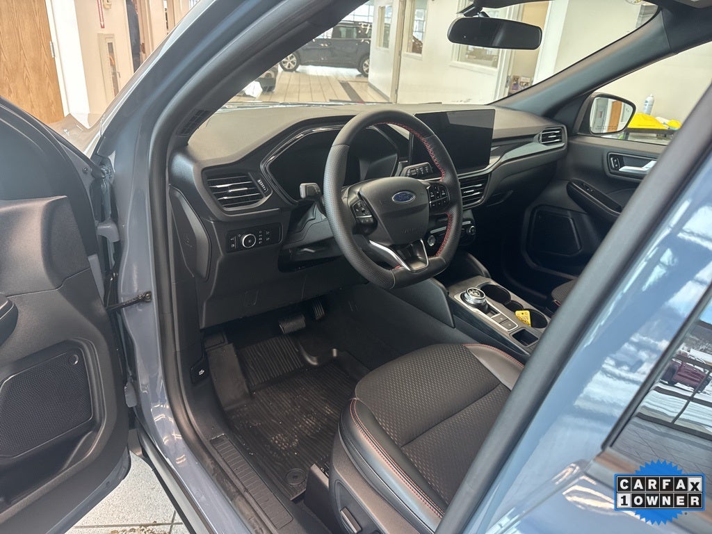 2025 Ford Escape Hybrid ST-Line Select