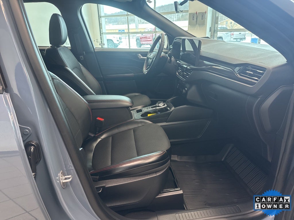 2025 Ford Escape Hybrid ST-Line Select