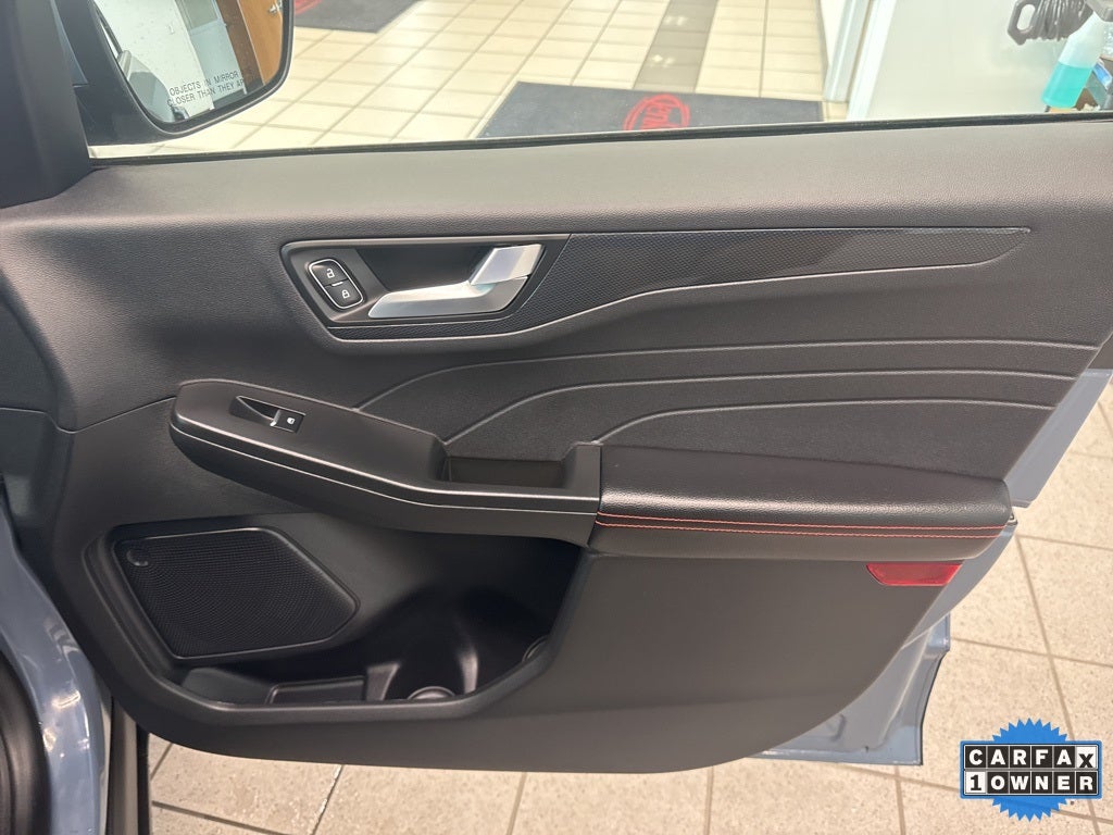 2025 Ford Escape Hybrid ST-Line Select