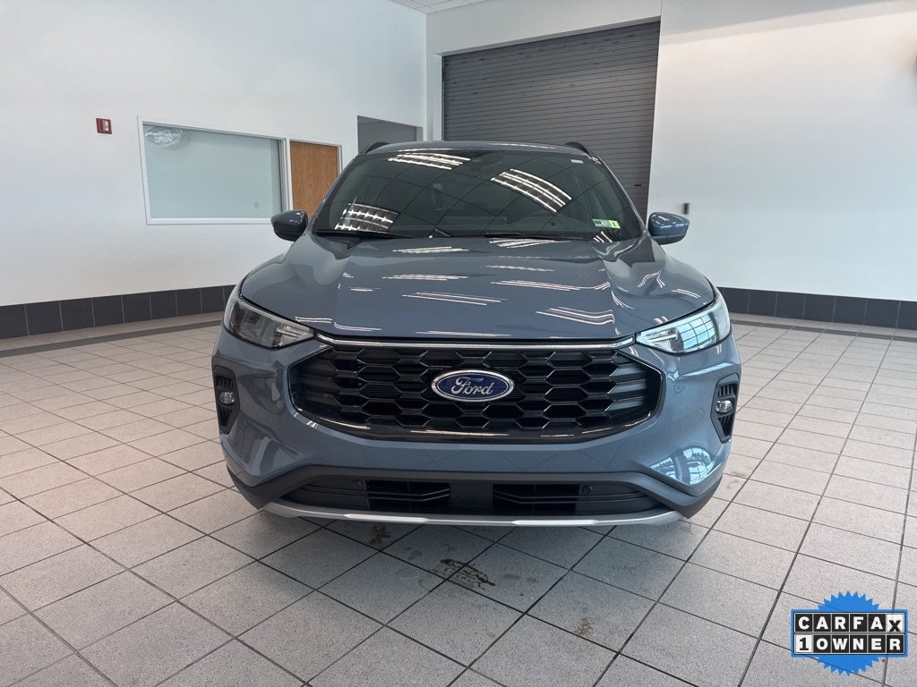 2025 Ford Escape Hybrid ST-Line Select