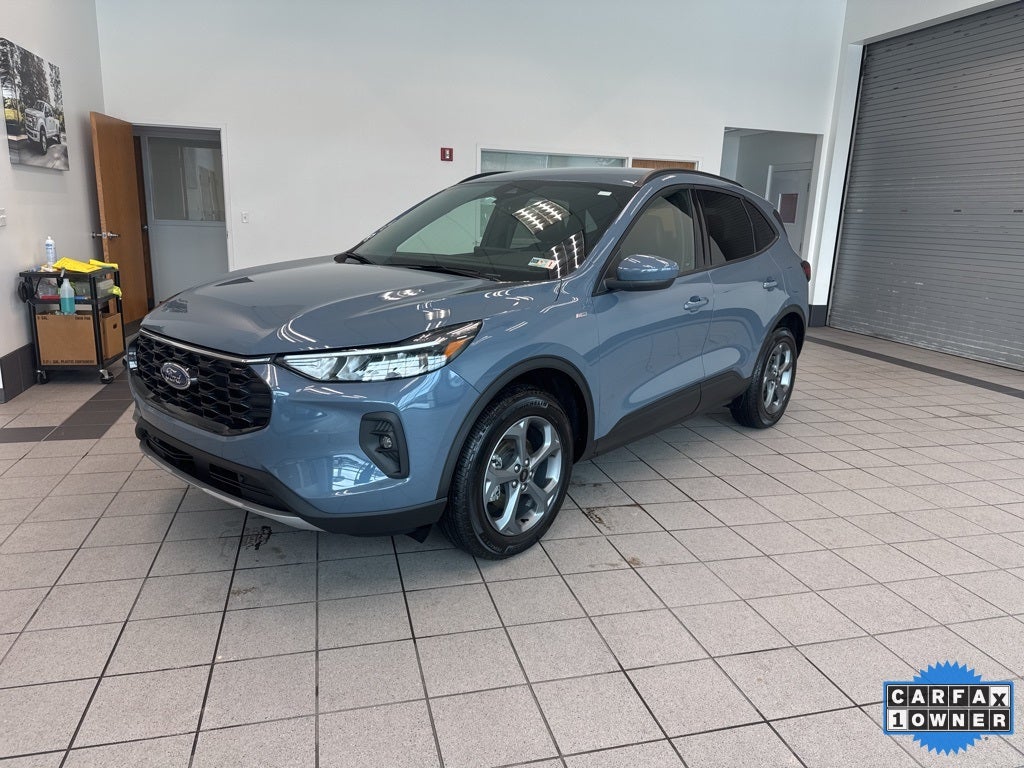 2025 Ford Escape Hybrid ST-Line Select