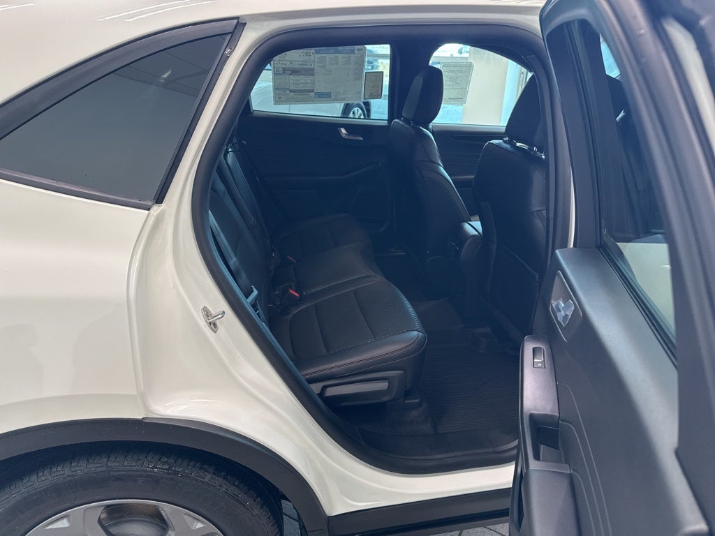 2026 Ford Escape Hybrid ST-Line Select