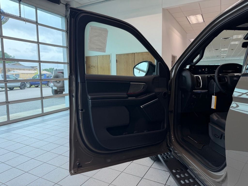 2027 Ford Expedition Tremor