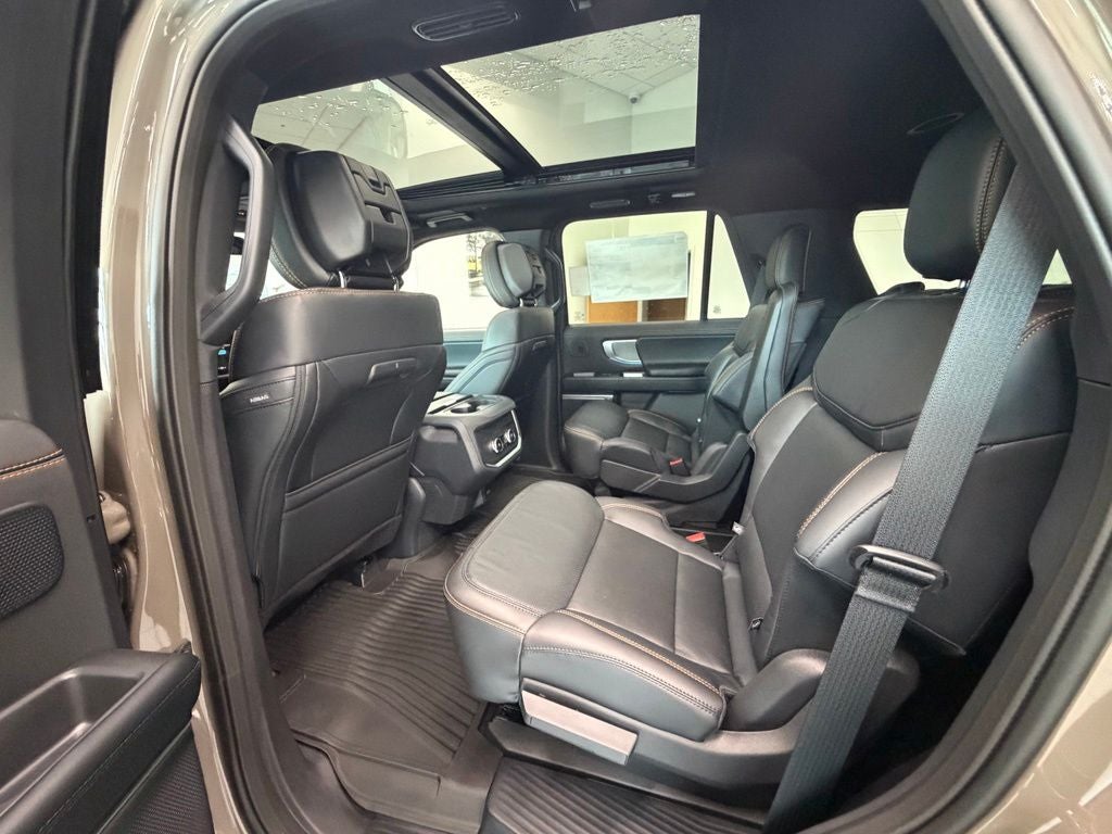 2027 Ford Expedition Tremor