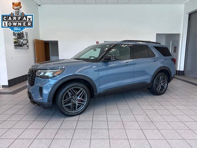 2025 Ford Explorer ST-Line