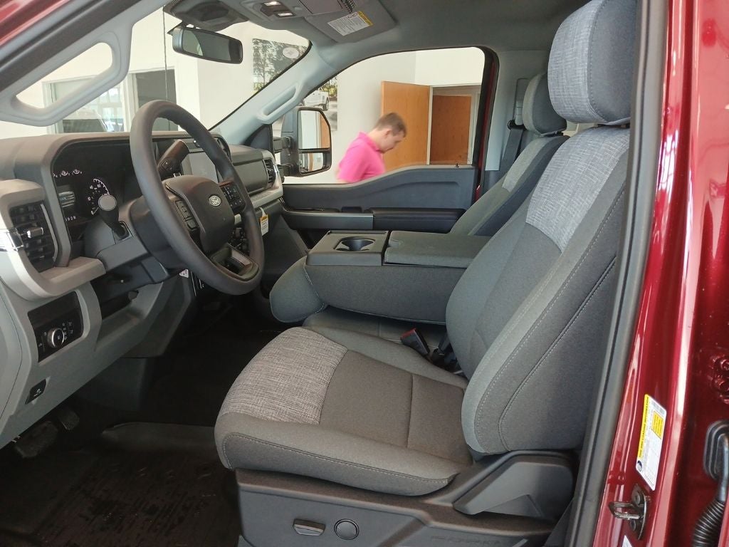 2027 Ford F-250SD XLT