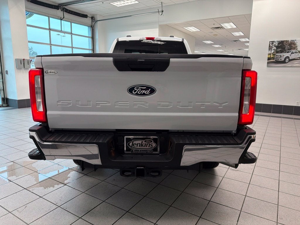 2027 Ford F-250SD XL