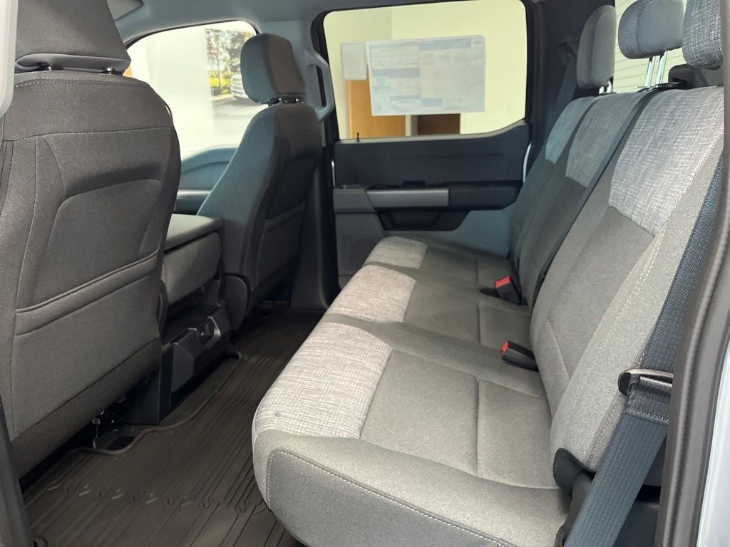 2027 Ford F-250SD XLT