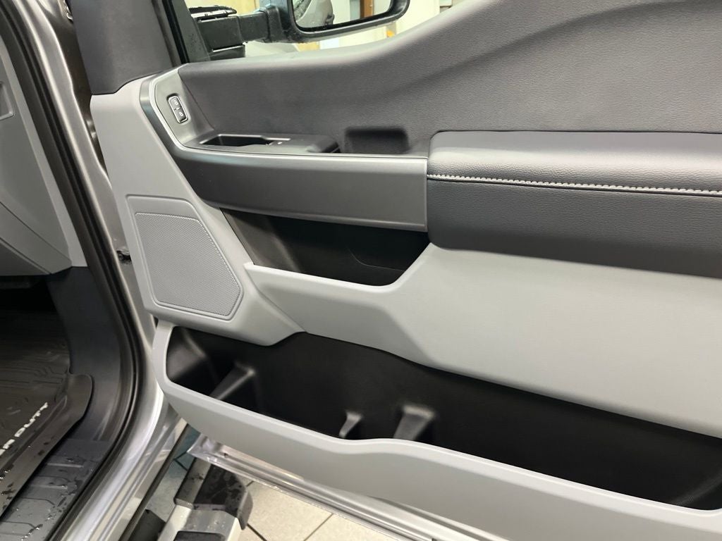 2027 Ford F-250SD XLT