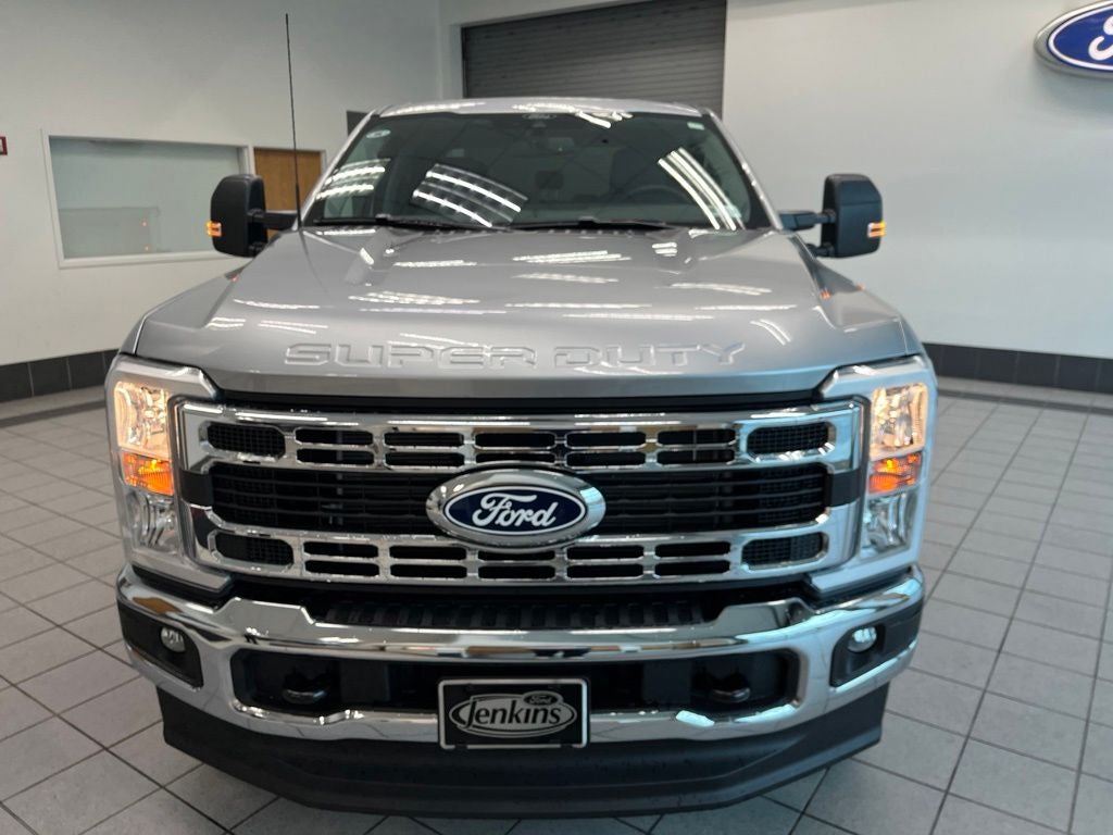 2027 Ford F-250SD XLT