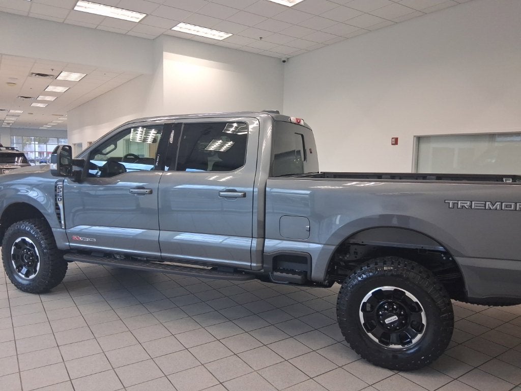 2027 Ford F-250SD Lariat