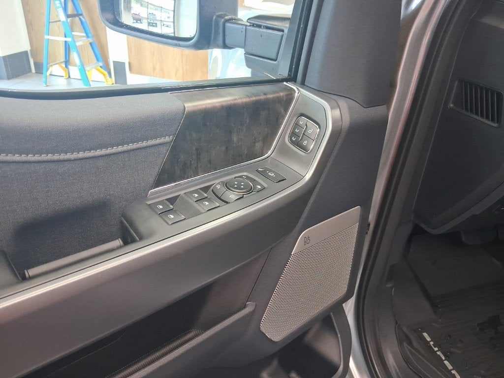 2027 Ford F-250SD Lariat