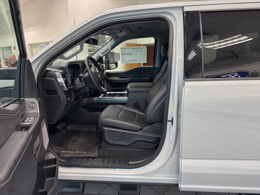 2025 Ford F-250SD Lariat