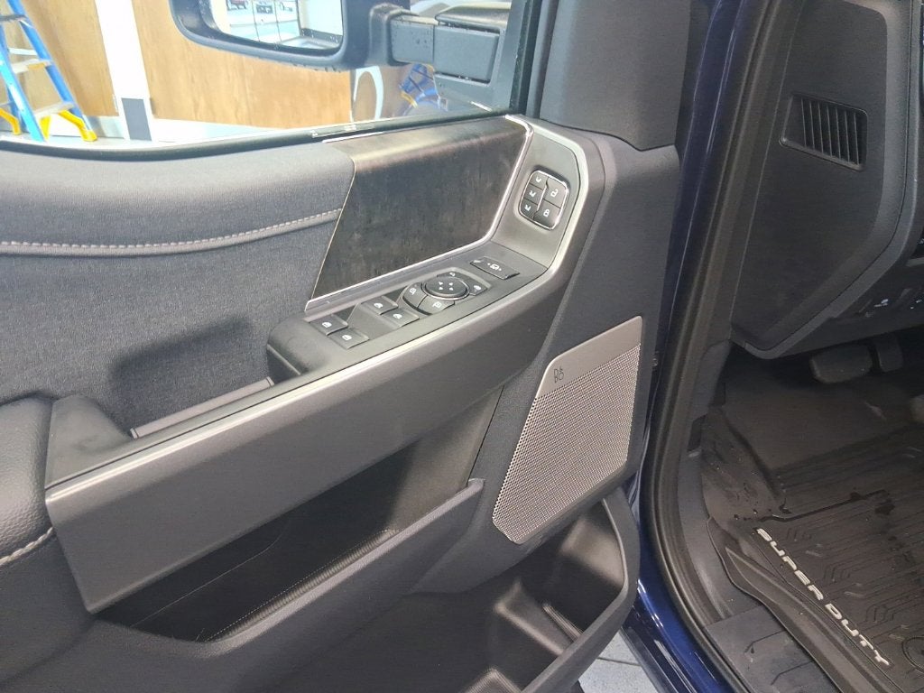 2027 Ford F-250SD Lariat