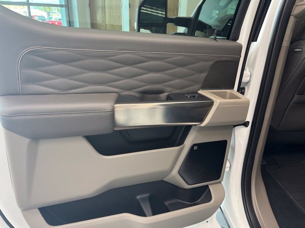 2027 Ford F-250SD Platinum