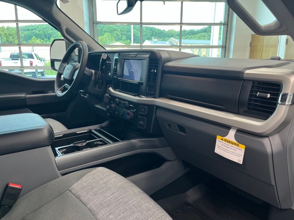 2027 Ford F-250SD XLT