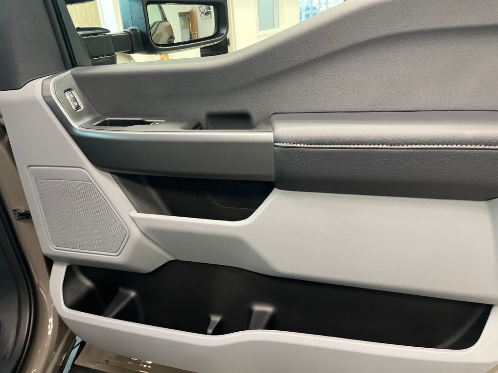 2027 Ford F-250SD XLT