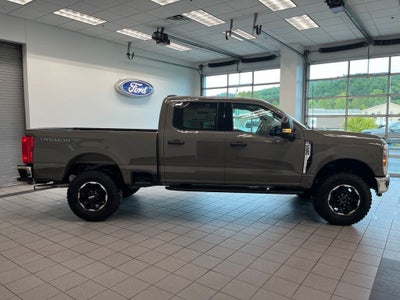 2027 Ford F-250SD XLT