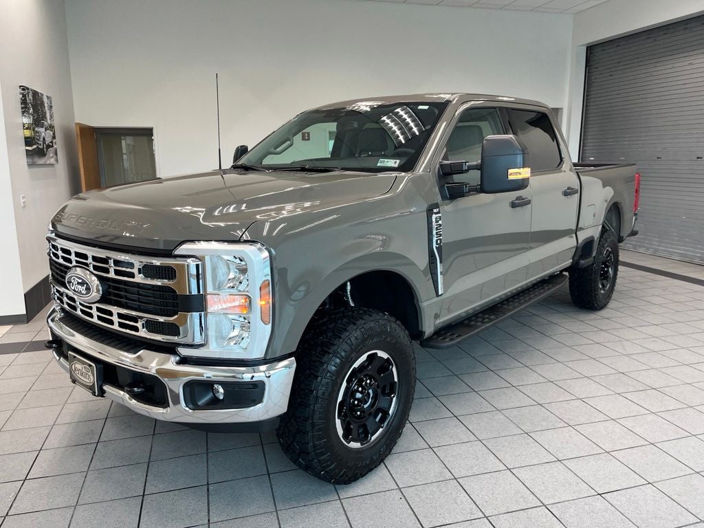 2027 Ford F-250SD XLT