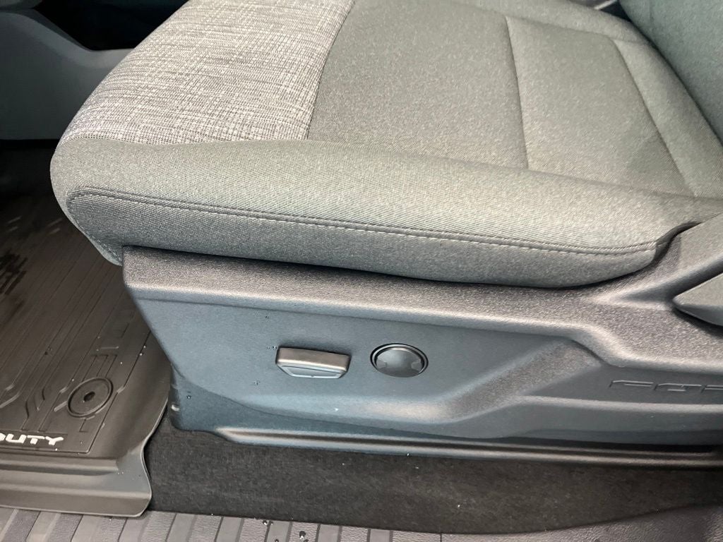 2027 Ford F-250SD XLT
