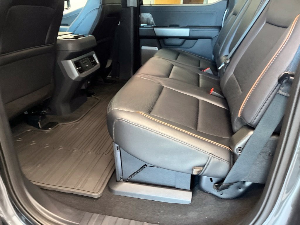 2027 Ford F-250SD F-250® Lariat®