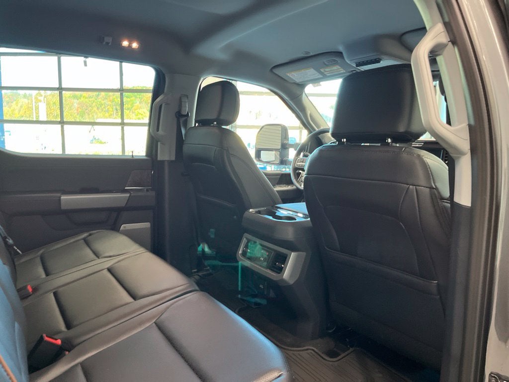 2027 Ford F-250SD F-250® Lariat®