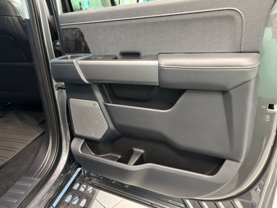 2027 Ford F-250SD F-250® Lariat®