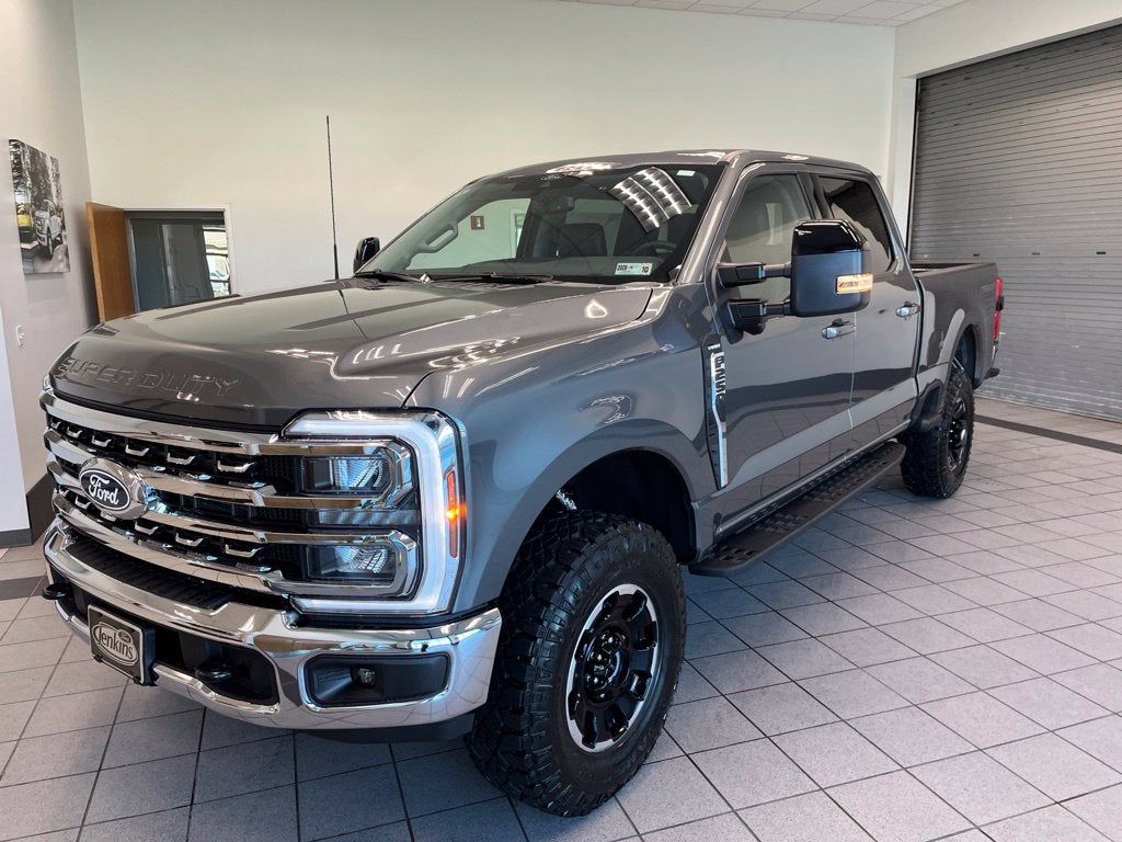 2027 Ford F-250SD F-250® Lariat®