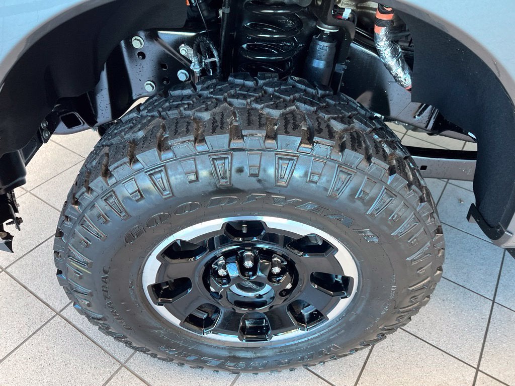 2027 Ford F-250SD F-250® Lariat®