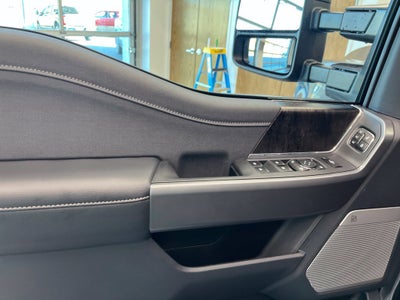 2027 Ford F-250SD F-250® Lariat®