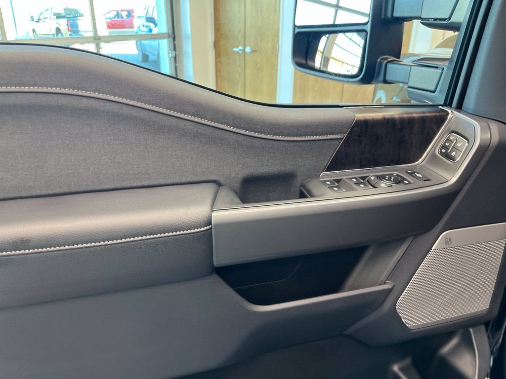 2027 Ford F-250SD Lariat