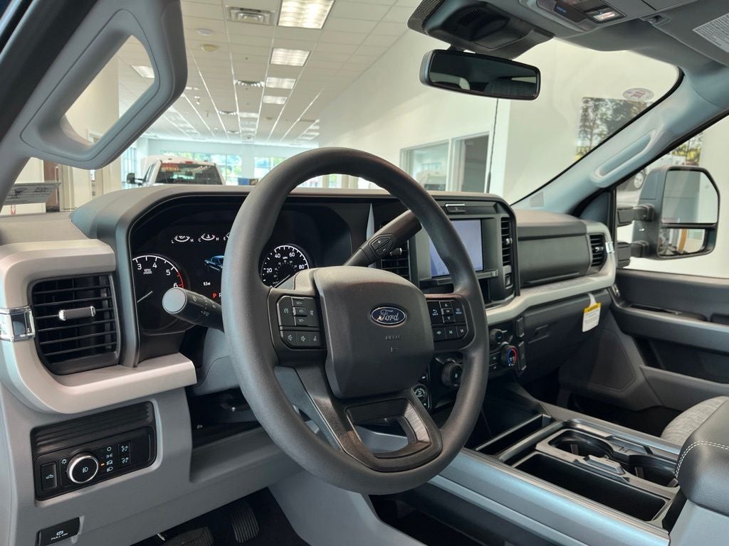 2027 Ford F-250SD XLT