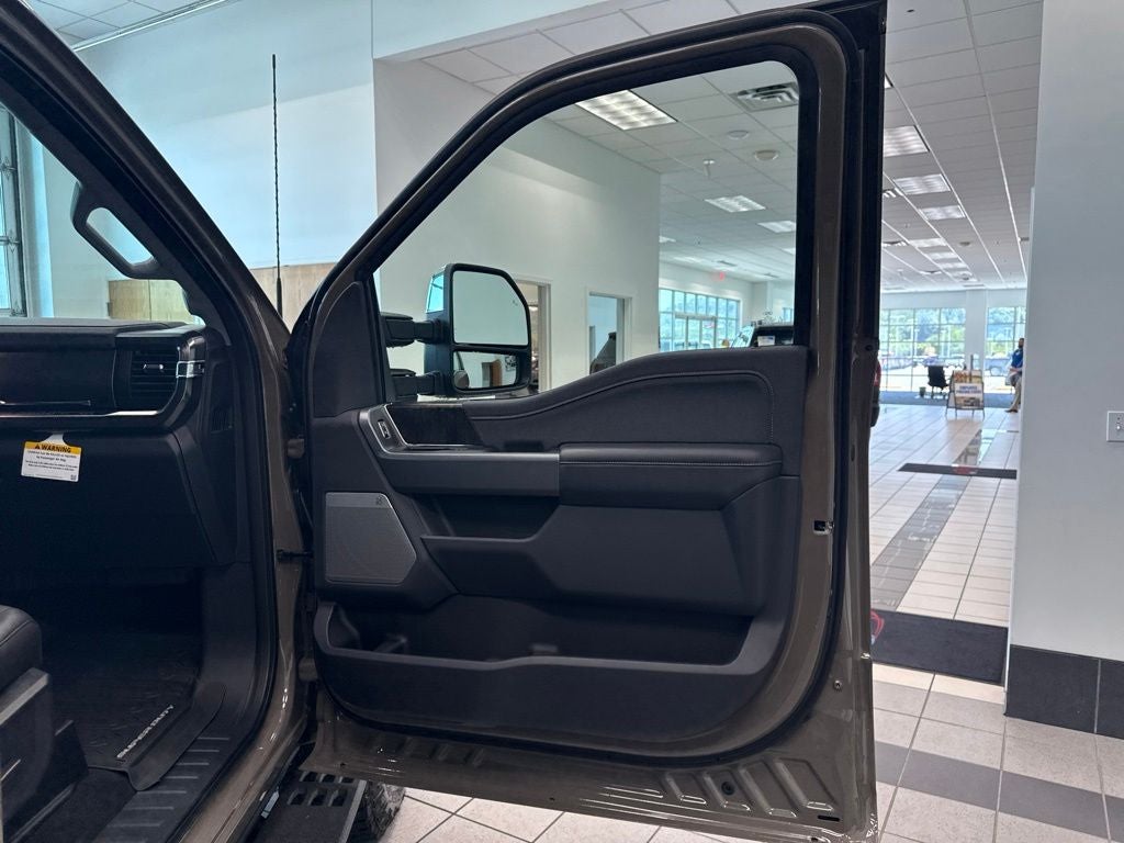 2026 Ford F-350SD F-350® Lariat®