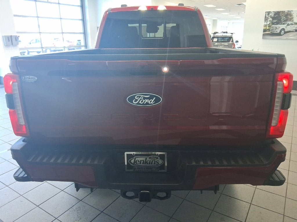 2027 Ford F-350SD XLT